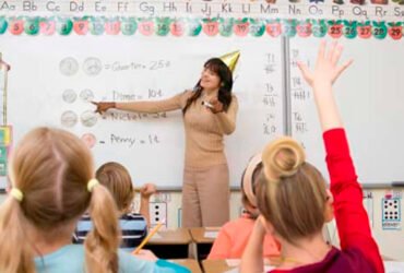 quanto ganha uma professora de educação infantil